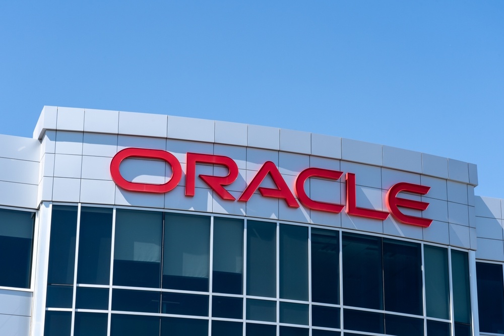 Oracle股價震盪：AI雲利潤低迷、資安危機，卻持續擴張AI版圖？